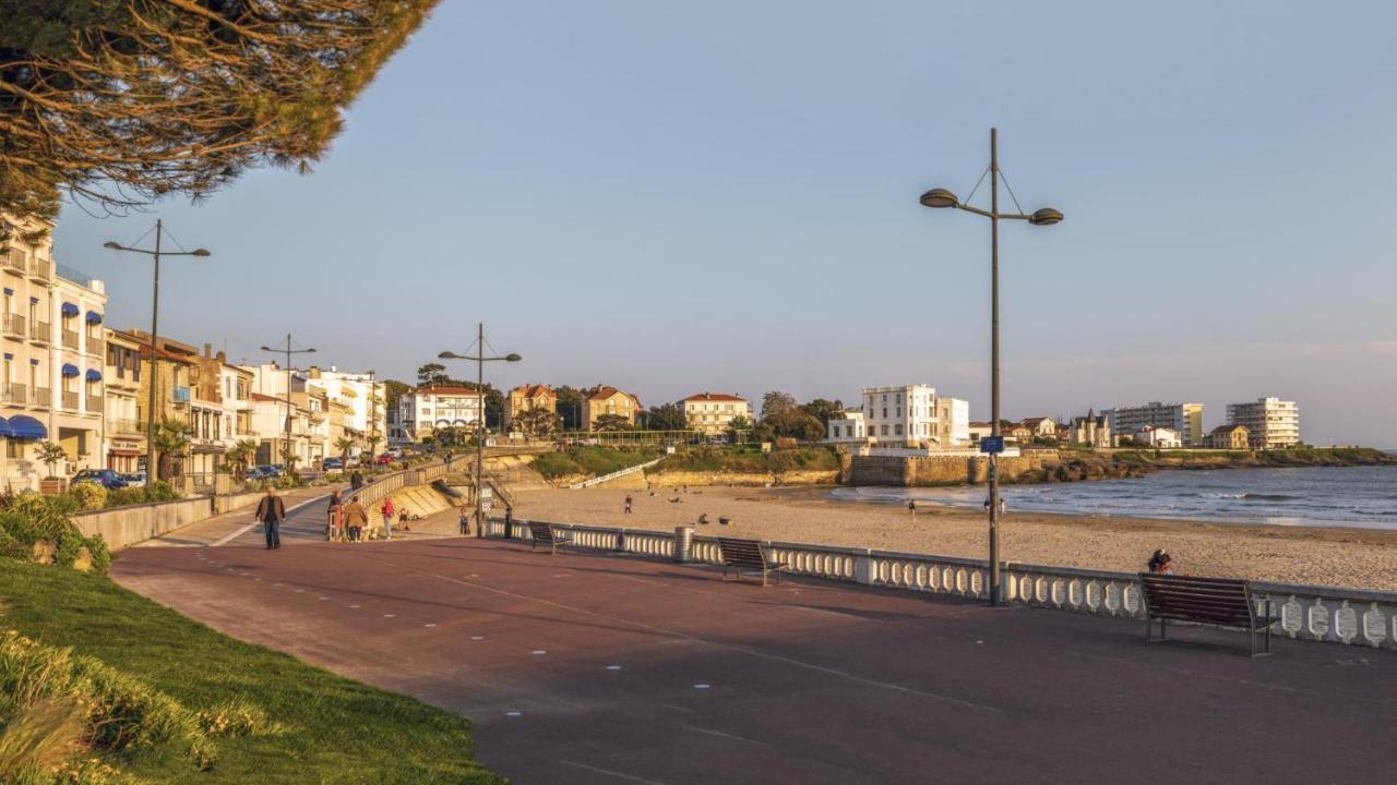Cerise Royan - Le Grand Hotel De La Plage エクステリア 写真