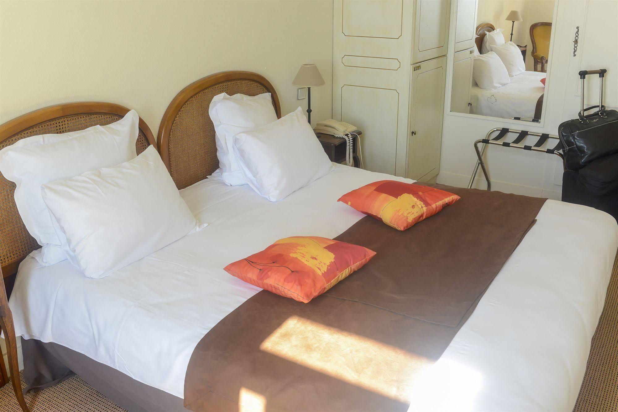 Cerise Royan - Le Grand Hotel De La Plage エクステリア 写真